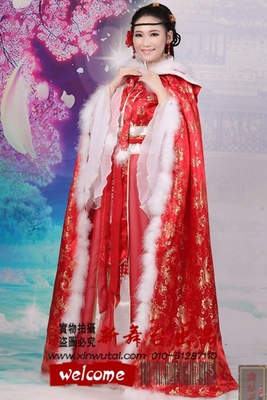 D164古代女子冬季披肩红色斗篷演出服装租赁北京服装租赁  